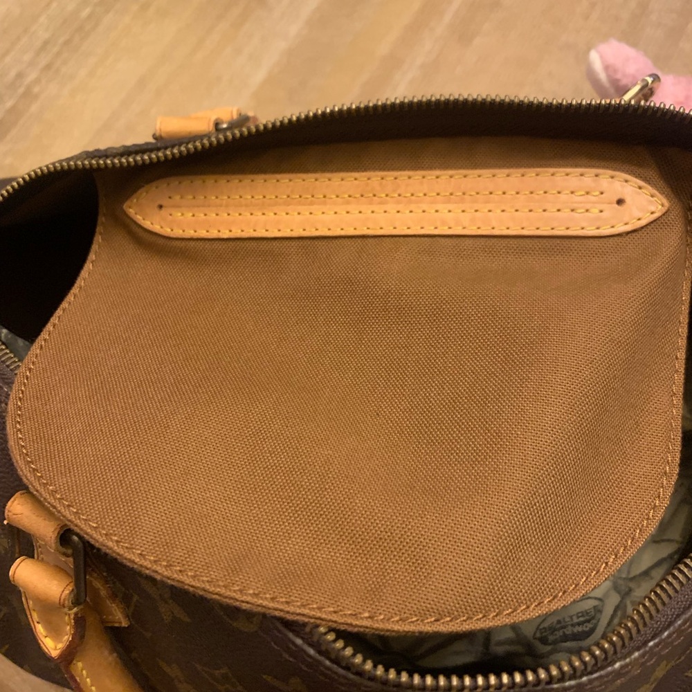 Authentic pre-loved Louis Vuitton speedy 35 bag - Picture 15 of 16